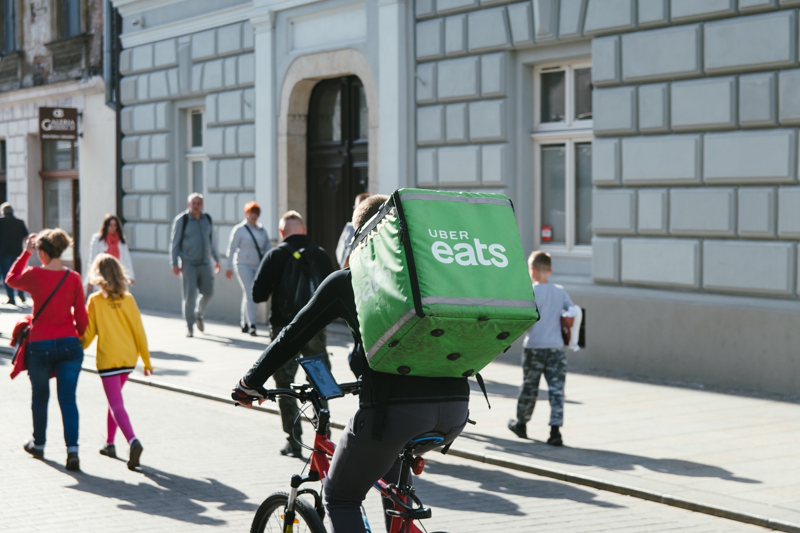 UberEATS bike delivery